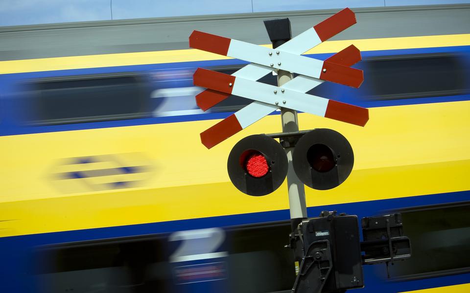 Geen treinen tussen Meppel en Leeuwarden vanwege aanrijding.