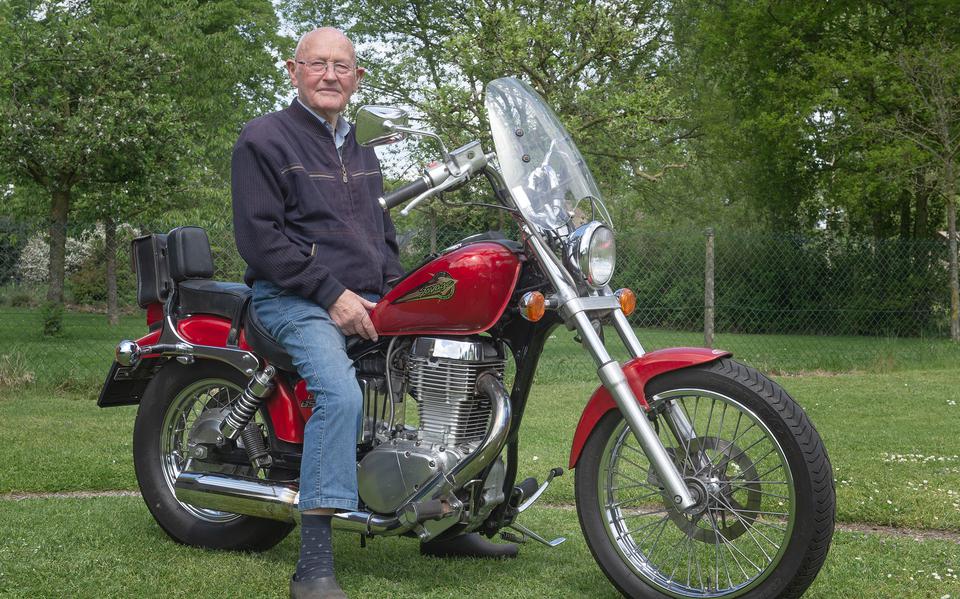 Jan Plat, een bijna 90 jaar oude motormuis uit Odoorn.
