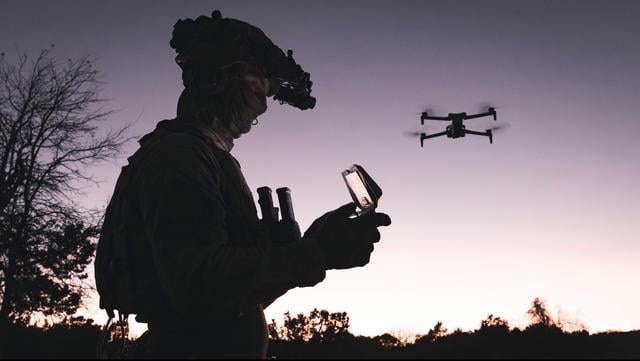 Defensie zoekt 1200 goede gamers. ‘Verbijsterend wat ze ermee kunnen’