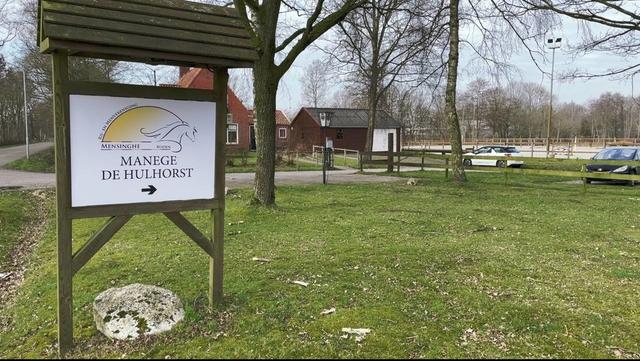 Gemeente onderzoekt opvang van 150 Oekraïners in voormalige manege Roden