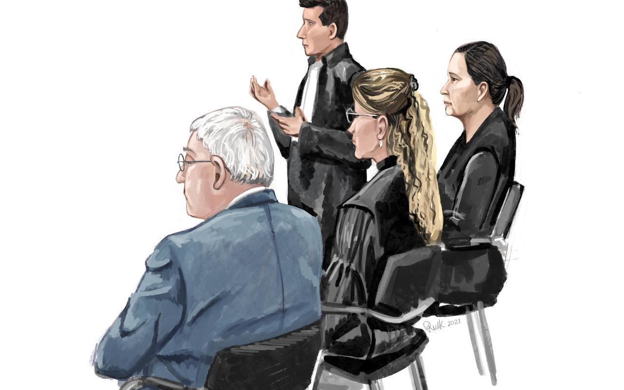 Ex-notaris P. en zijn raadsvrouw en zakenvrouw B. naast haar advocaat. Tekening: Renée van den Kerkhof Ex-notaris P. en zijn raadsvrouw en zakenvrouw B. naast haar advocaat. Tekening: Renée van den Kerkhof
