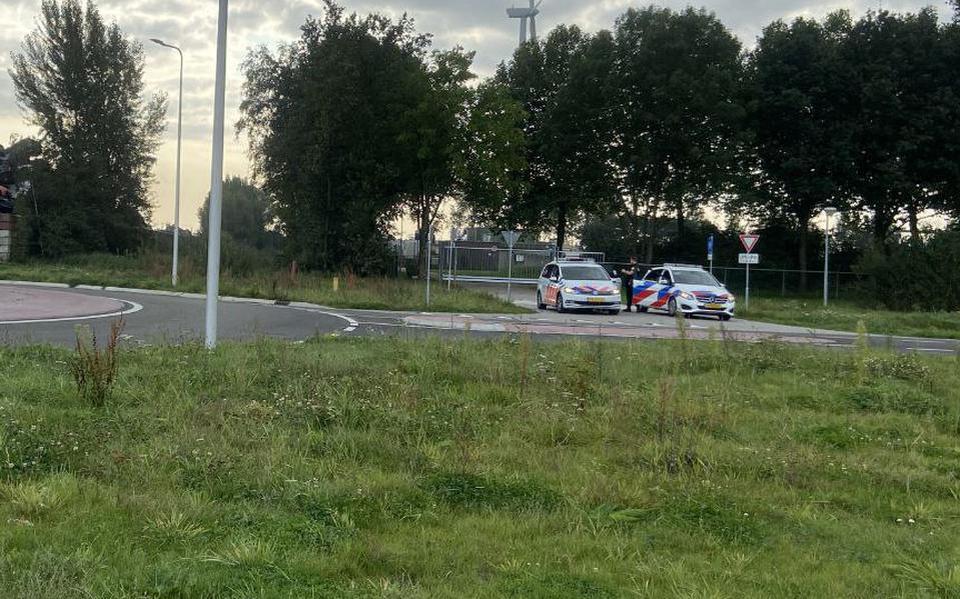 Politie bij het terrein in Coevorden waar de schietpartij plaatsvond. 