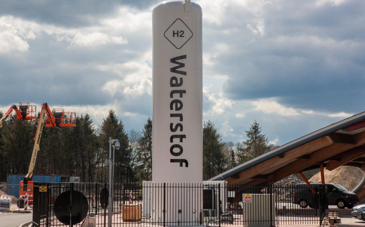 Bij tankstation Green Planet in Pesse kan men al waterstof als autobrandstof tanken. 