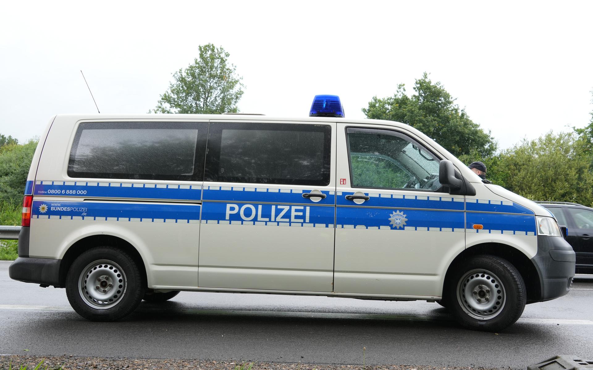 Grenscontroles Duitsland: 'Urenlange files voor iedereen'