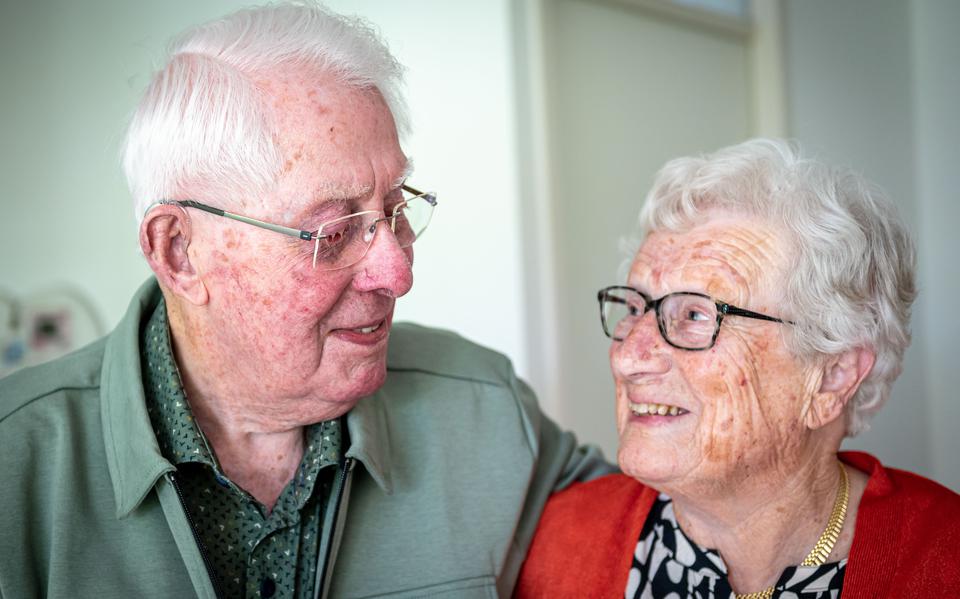 Harm Palmer en Gerrie Palmer-Witteveen zijn 70 jaar getrouwd. 
