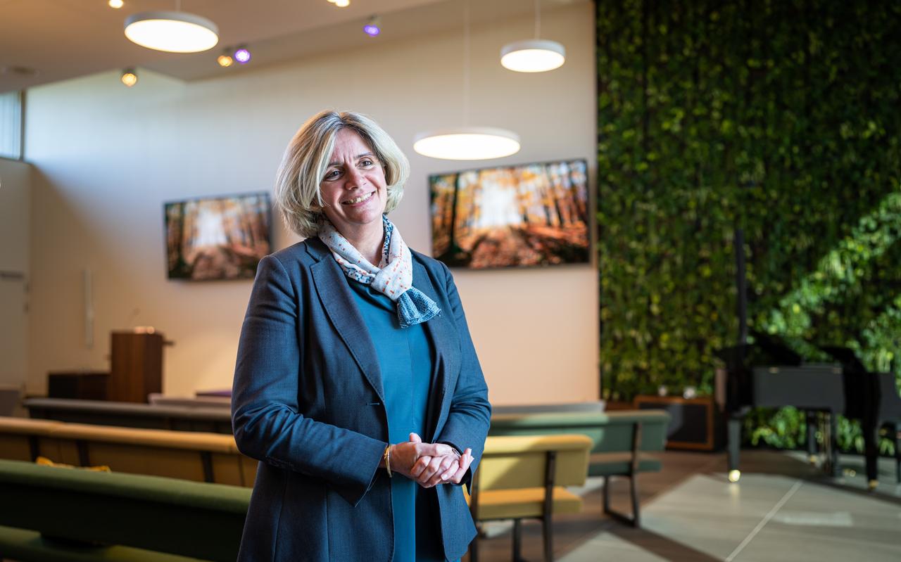 Mariëlle Heijne is locatiemanager van het duurzaamste crematorium van Nederland, bij Hoogkerk. Mariëlle Heijne is locatiemanager van het duurzaamste crematorium van Nederland, bij Hoogkerk.
