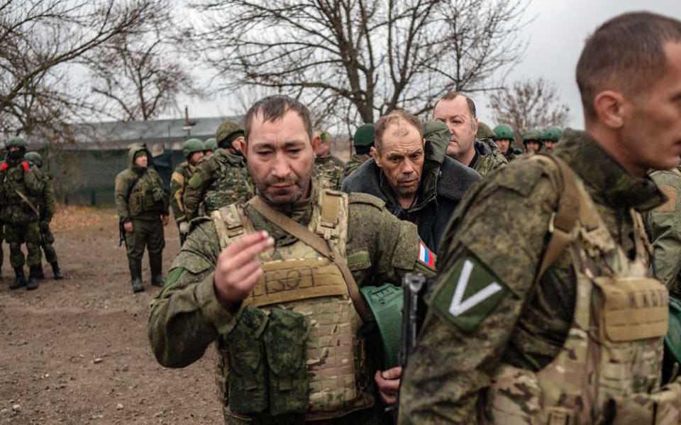 Het Russische leger in het Oekraïense Zaporizja.