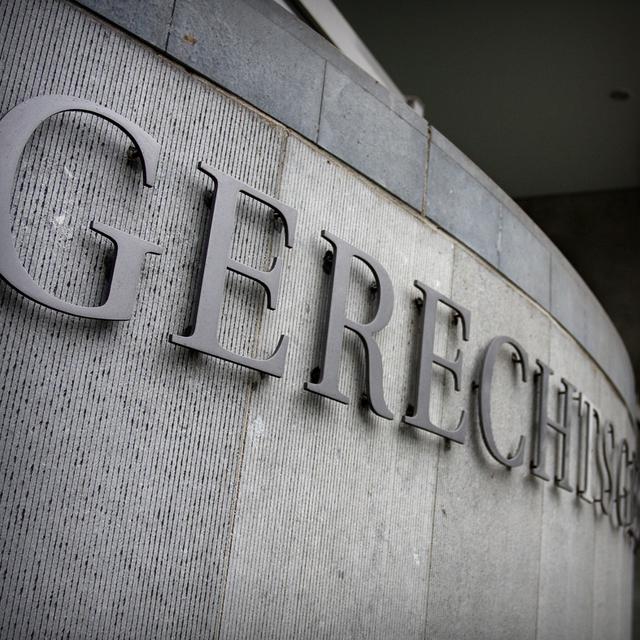 Man (62) rijdt met auto in op fietser in Stadskanaal. ‘Absurd incident, wonder dat het bij botbreuke