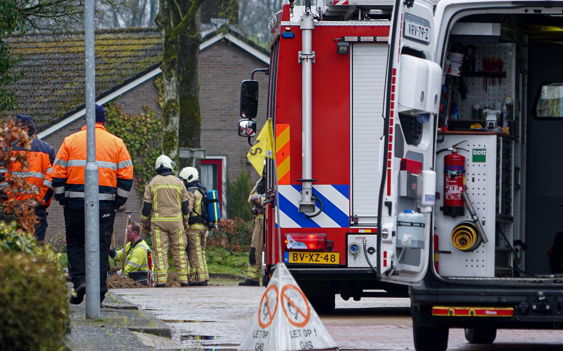 Acht woningen in de Burgemeester Reijndersstraat in Rolde zijn dinsdagmiddag ontruimd door een gaslekkage. 