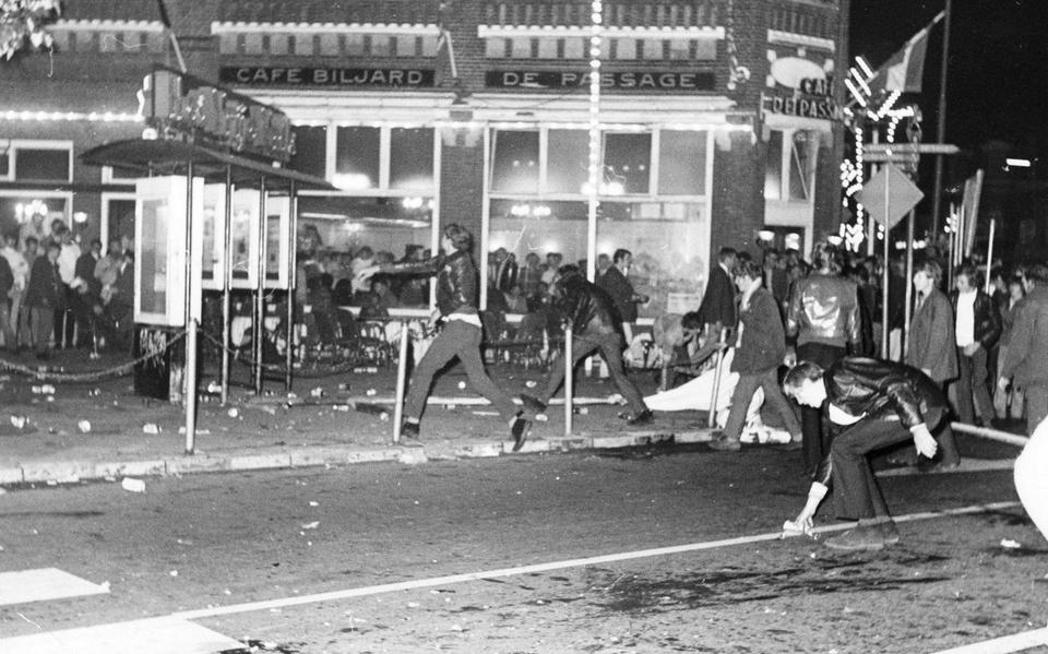 Deze week in... 1969. De woeligste TT Nacht in de historie. Rellen, vernielingen en ongelukken in Assen.