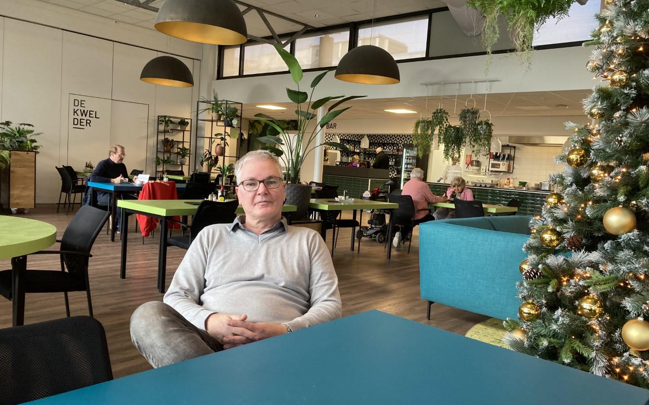 Locatiehoofd Jan Nico van der Wal in het restaurant van De Nieuwe Wierde in Grijpskerk.