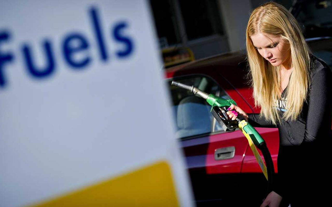 De adviesprijs die in Nederland gemiddeld telt is opgelopen tot meer dan 2 euro per liter. De adviesprijs die in Nederland gemiddeld telt is opgelopen tot meer dan 2 euro per liter.