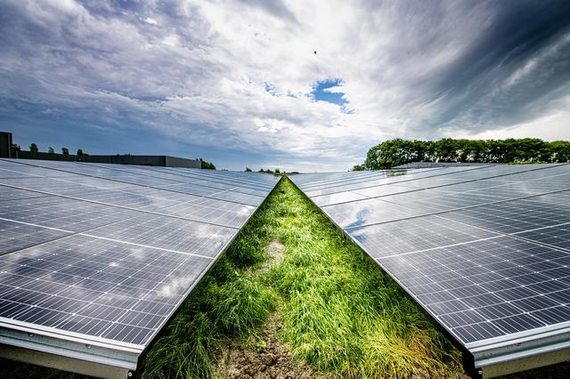 Hoe moet het verder met de zonneparksoap in Midden-Drenthe? Politiek wil nieuw onderzoek en ondertus
