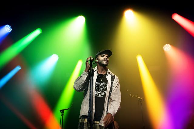 Rapper Sef sluit Bevrijdingsfestival in Groningen af nadat hij werd afgewezen als Ambassadeur van de