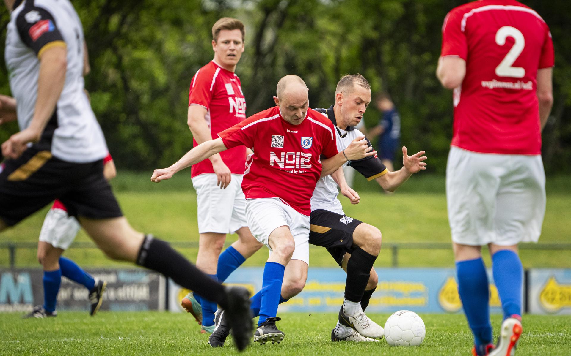 VV Haren Pakt Na 27 Jaar Eindelijk Weer De Titel Eric En Mark Trots Op vv-haren-pakt-na-27-jaar-eindelijk-weer-de-titel-eric-en-mark-trots-op