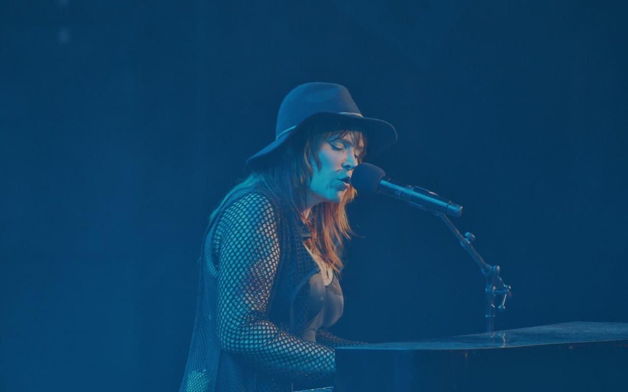 Beth Hart tijdens haar optreden in Grolloo in 2016. Beth Hart tijdens haar optreden in Grolloo in 2016.