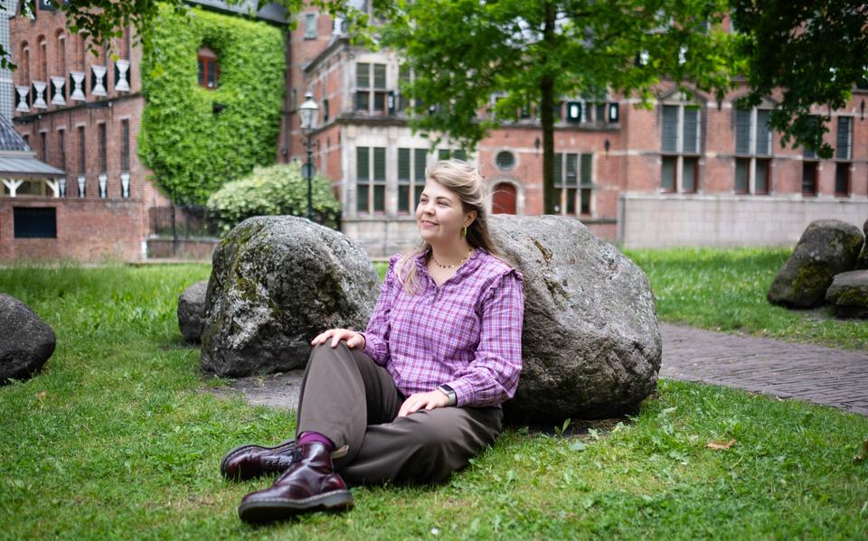 Humanitas bestaat bestaat 80 jaar. Vrijwilliger Tjitske van Gelder doet het werk om te helpen, maar ook een beetje voor zichzelf. 