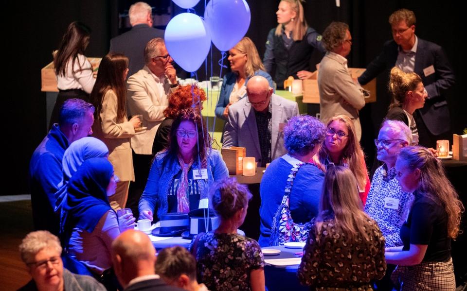 Op de Beursvloer worden heel wat nieuwe contacten gelegd. 