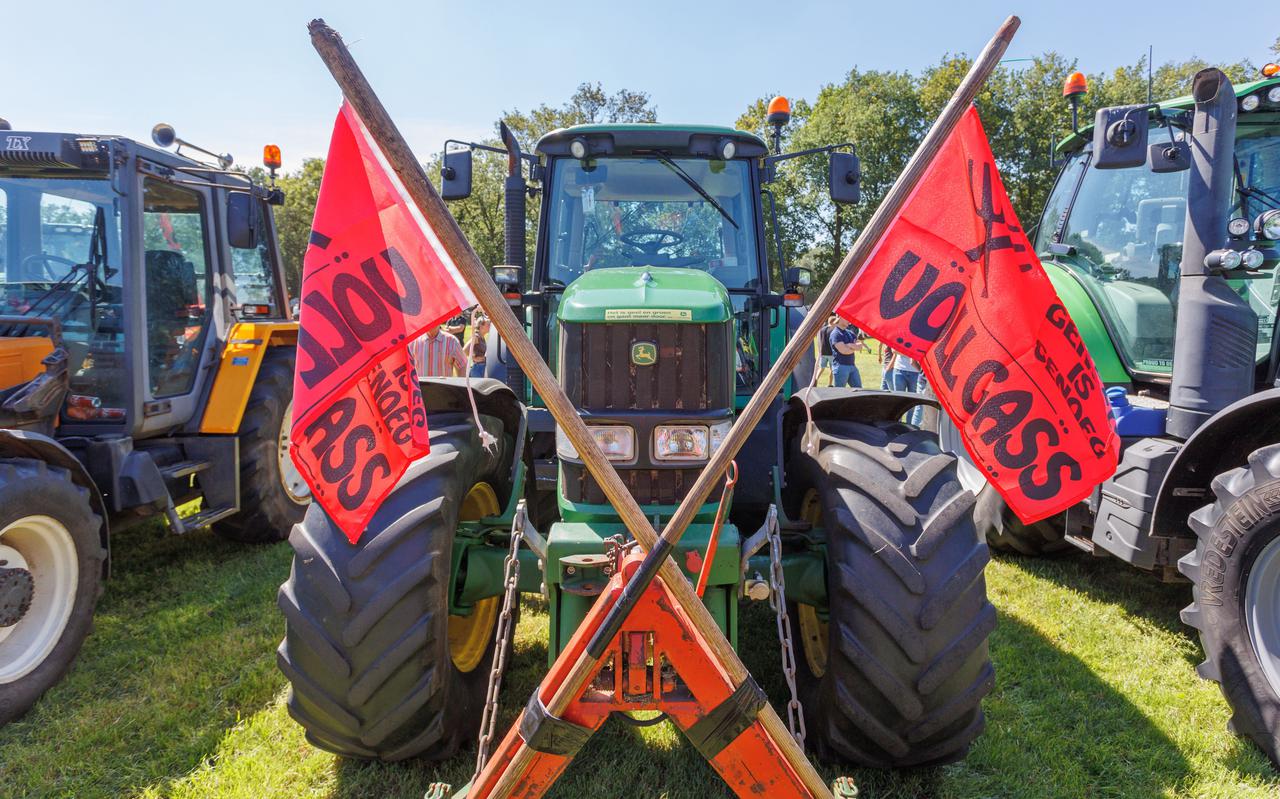 Boeren voeren actie tegen het stikstofbeleid in het Gelderse Stroe.
