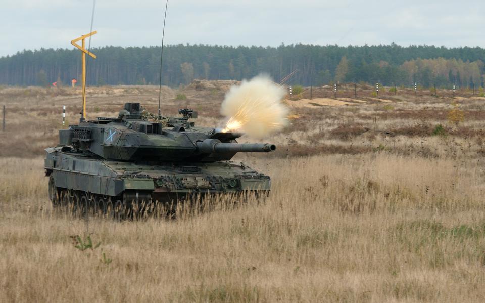 Een Leopard 2A6 gevechtstank aan het werk in Litouwen.