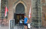 Boer Henk Nijstad uit Echten rijdt op zijn ‘opafiets’ duizenden kilometers naar Santiago de Compostella.