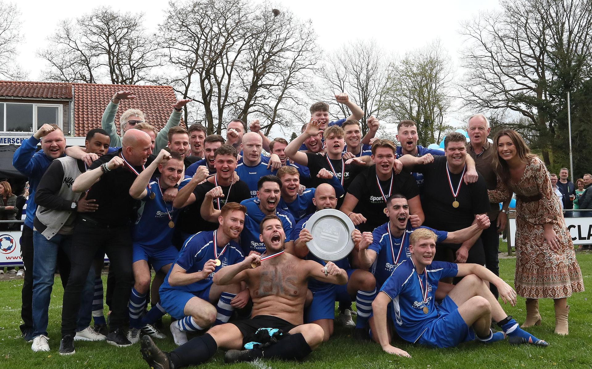 Het kampioenschap werd uitbundig gevierd.