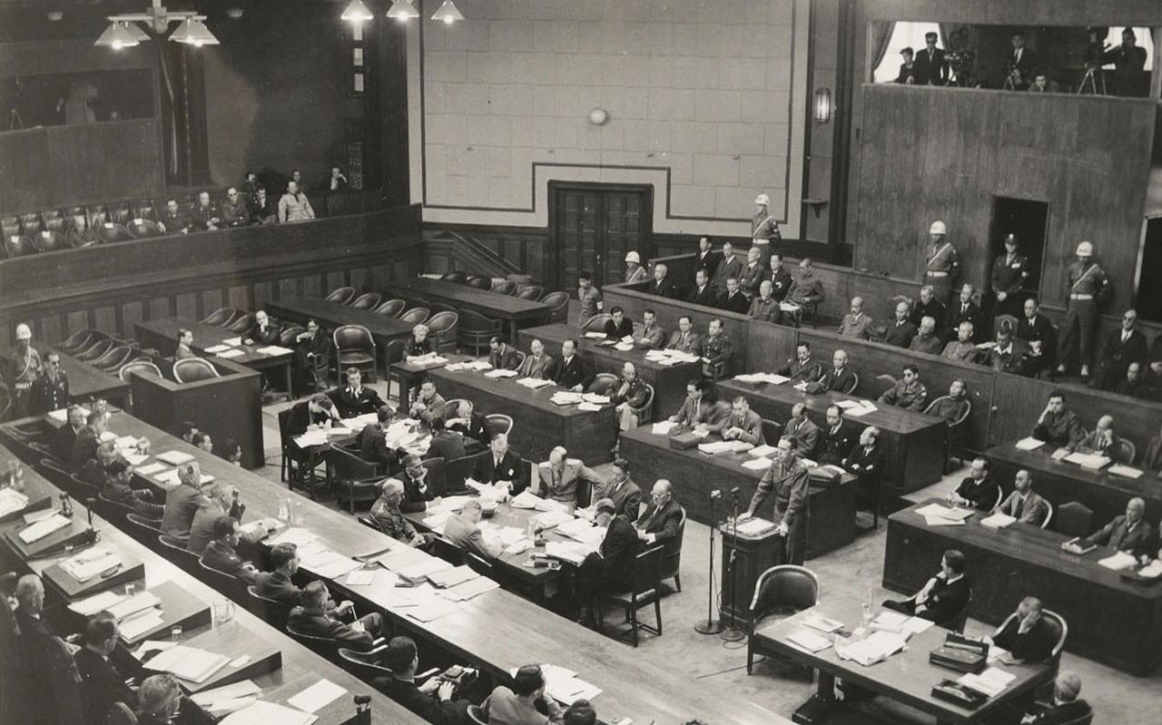 Het Tokio-tribunaal begon in 1946. Het Tokio-tribunaal begon in 1946.