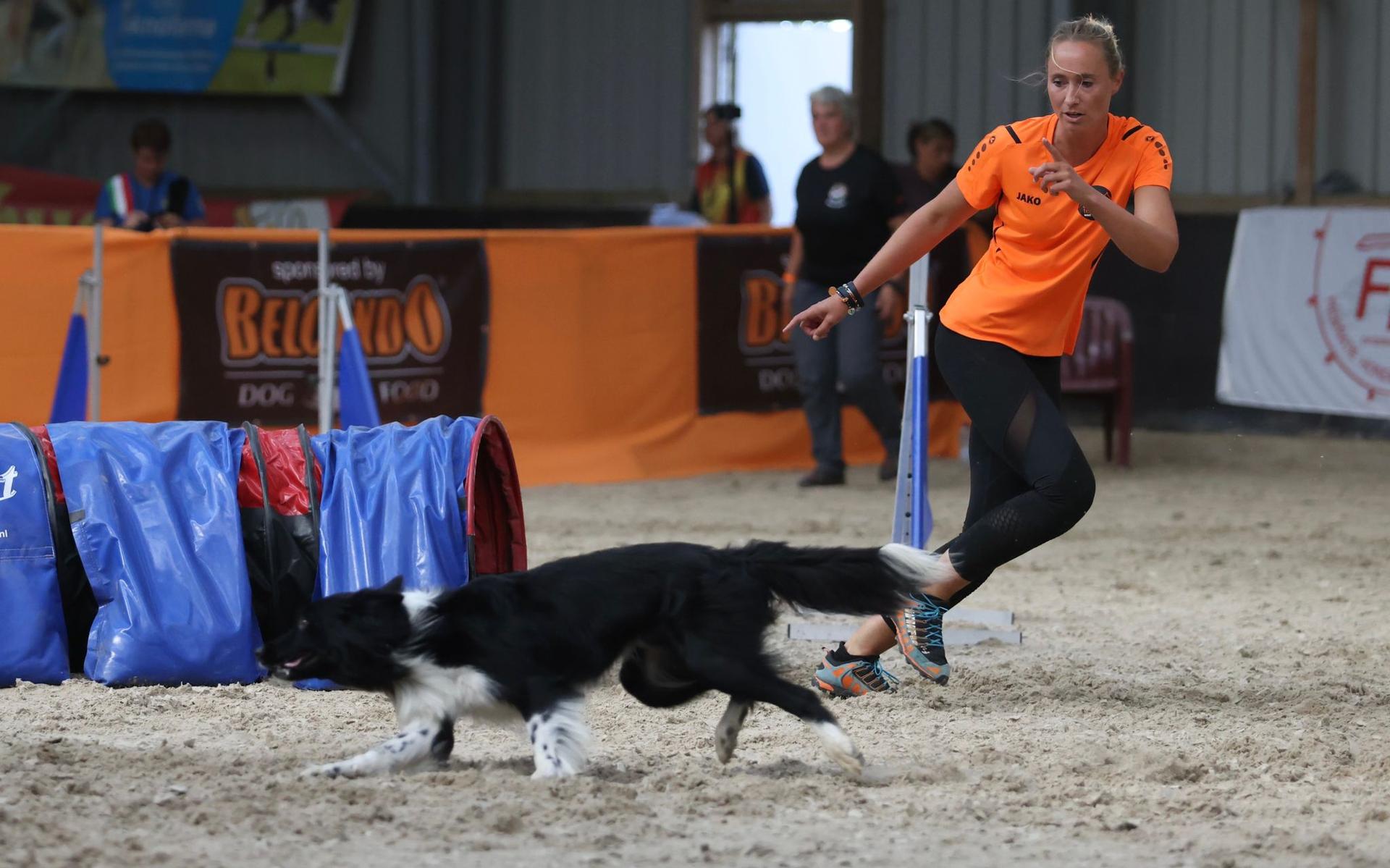 Marieke Timmer en Rallyx op weg naar de WK-titel.