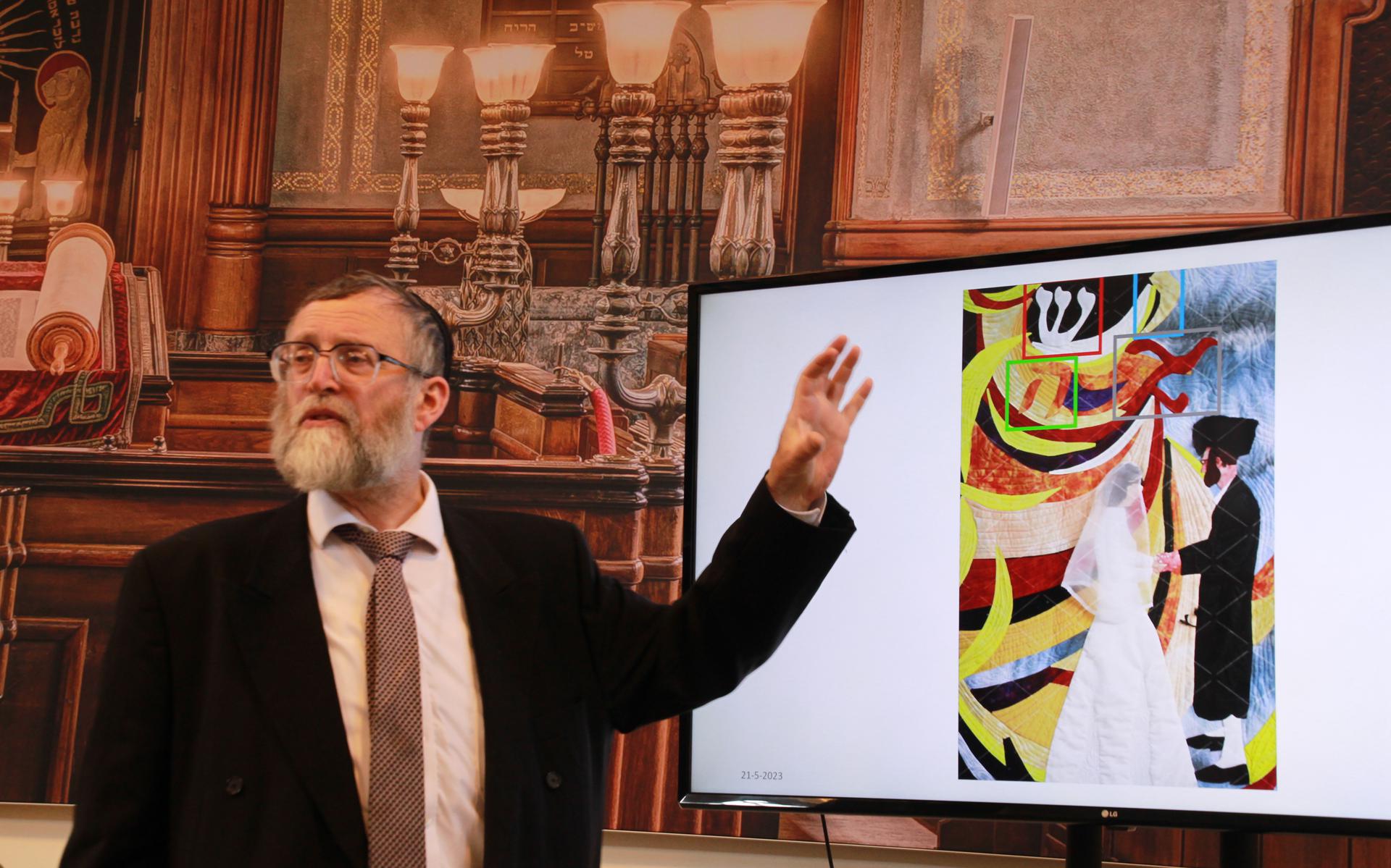 Rabbijn Katz aan het woord in Coevorden.