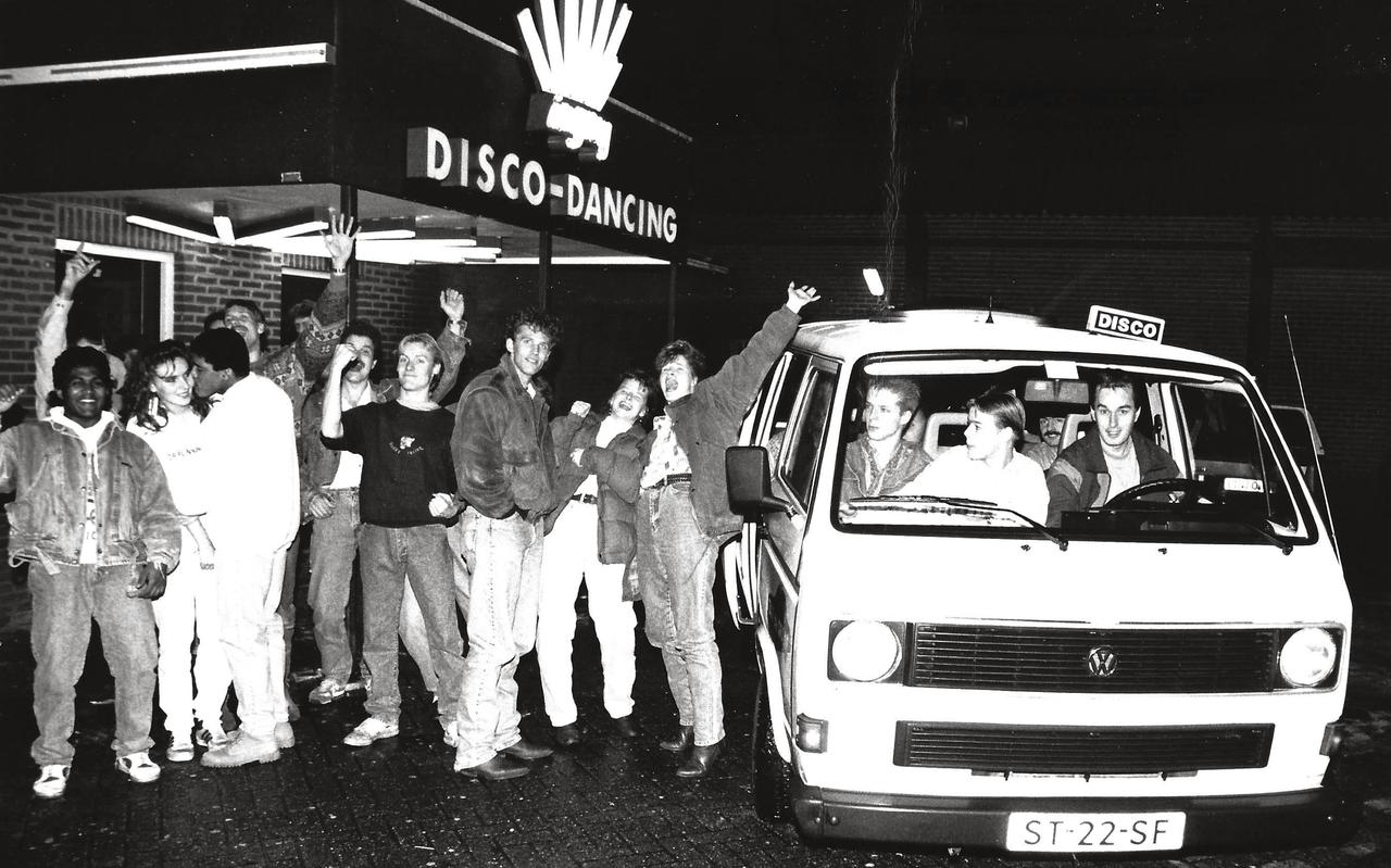Discobus bij Pruim Zevenhuizen, 1991. Discobus bij Pruim Zevenhuizen, 1991.