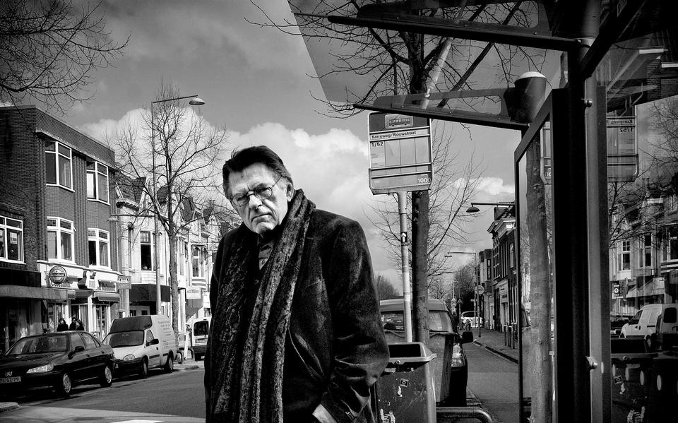 Schrijver Gerrit Krol in 2009 in Groningen. 