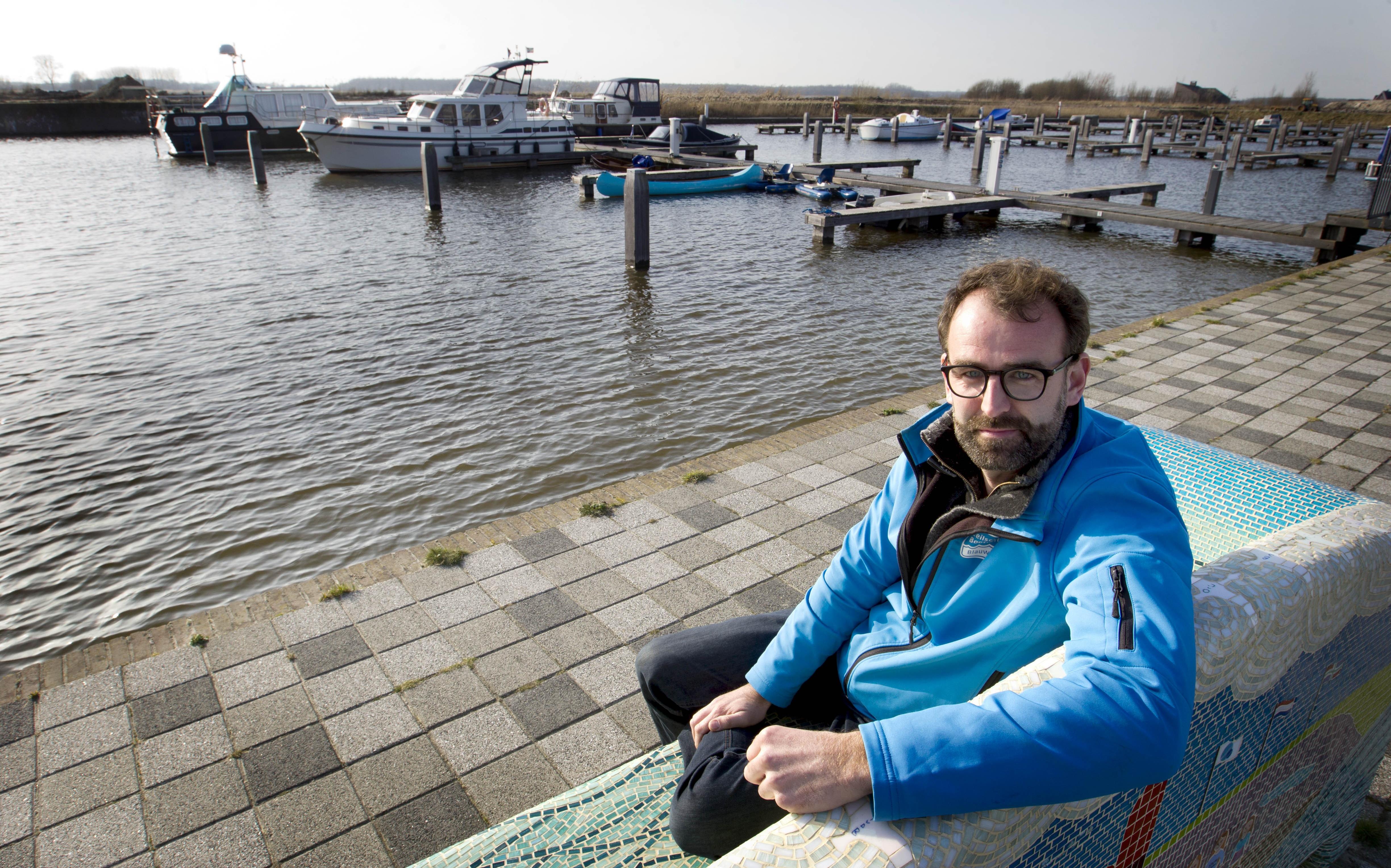 Jachthavenexploitant Thijs Huisman opent 25 camperplekken in haven Midwolda en broedt op plannen voo