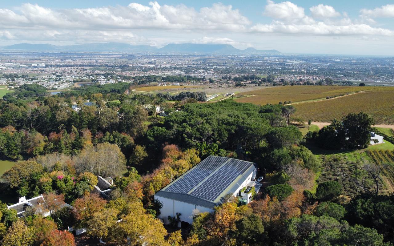 Zonnepanelen van Enie.nl op een wijnboerderij in Stellenbosch.