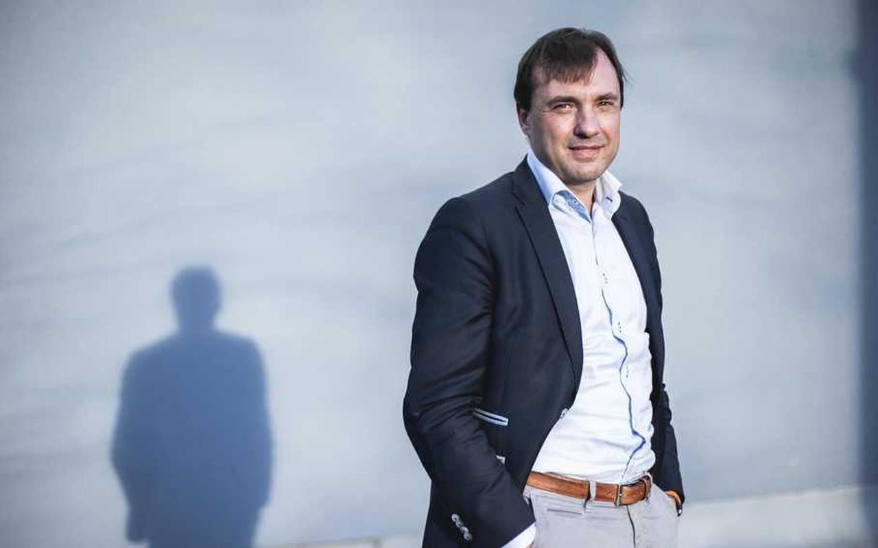 Viroloog Alex Friedrich van het UMCG. Viroloog Alex Friedrich van het UMCG.