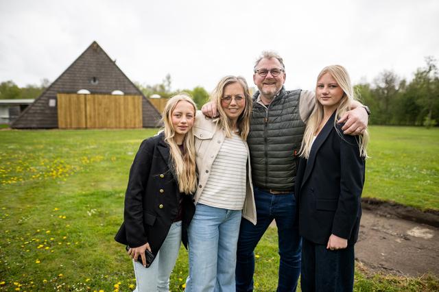 Hans (52) en Ilse (44) toveren voormalige naturistencamping om tot camping Hunze Bulten in Annen