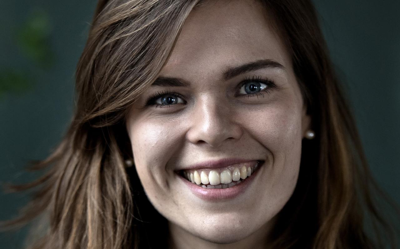 De rappende psycholoog Daisy Veenstra. De rappende psycholoog Daisy Veenstra.