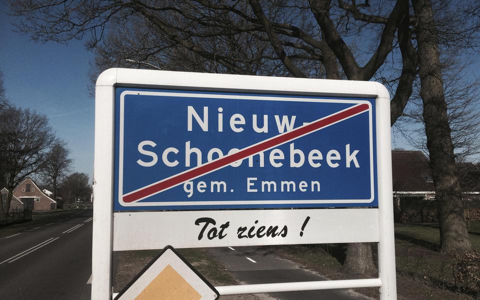 Tevredenheid in Nieuw-Schoonebeek. De snelle buslijn 126, die helemaal tot de Duitse grens gaat, blijft toch rijden. 