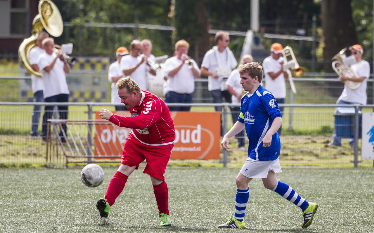 Voetbalvereniging SJS uit Stadskanaal wil van het Freddie Pranger Memorial toernooi het grootste G-voetbaltoernooi van Nederland maken. Daarvoor zijn ze een crowdfundingsactie gestart. 