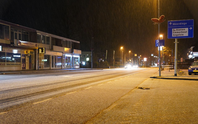 In Emmen valt vrijdagavond zowel sneeuw als hagel.