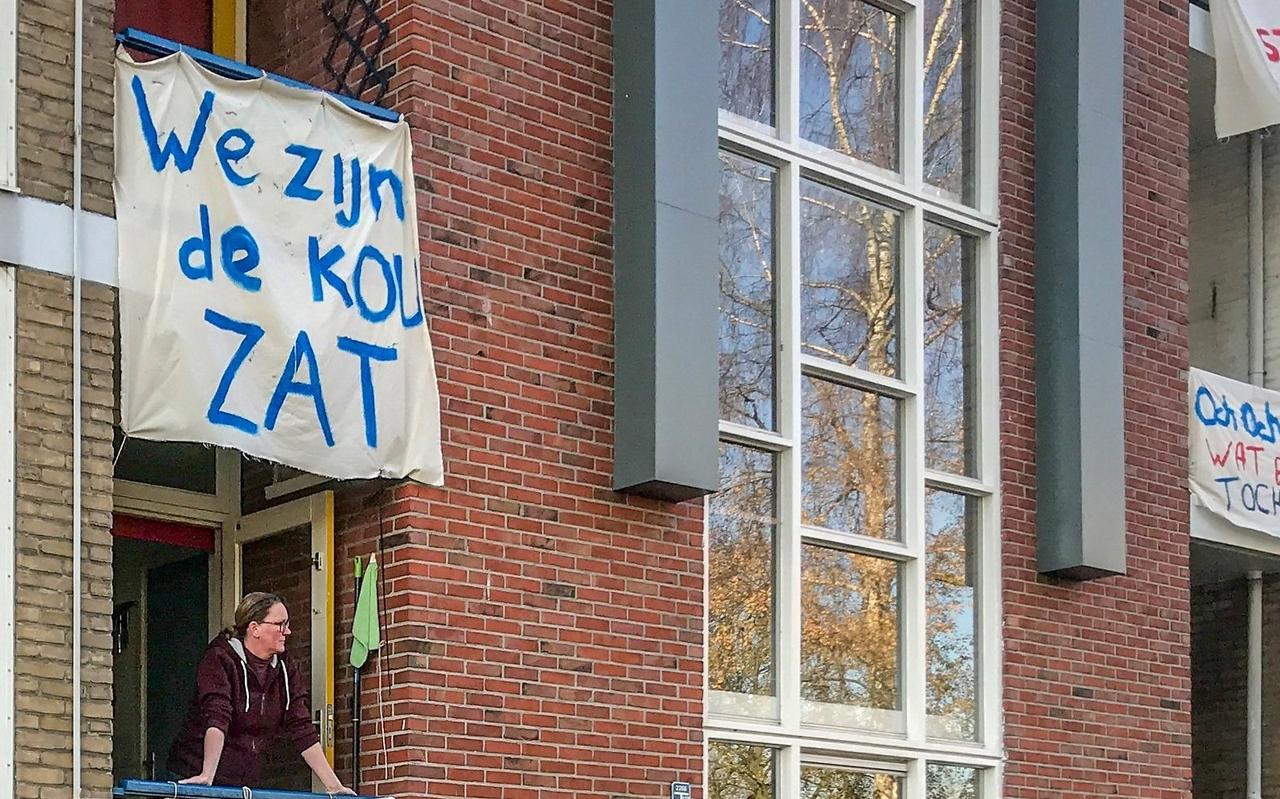 Sociale huurwoningen, zoals deze in Selwerd, zijn hard aan renovatie toe. Sociale huurwoningen, zoals deze in Selwerd, zijn hard aan renovatie toe.