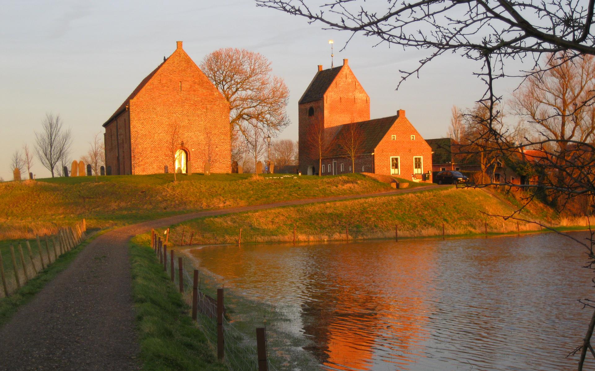 Kloeke kerken, bakens in het landschap. Lezing Kees van der Ploeg in Ezinge