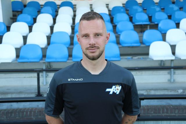 Hoogeveen afgedroogd in Nijkerk, maar treurt niet: ‘Bijna veilig en de periodetitel is nog niet uit 