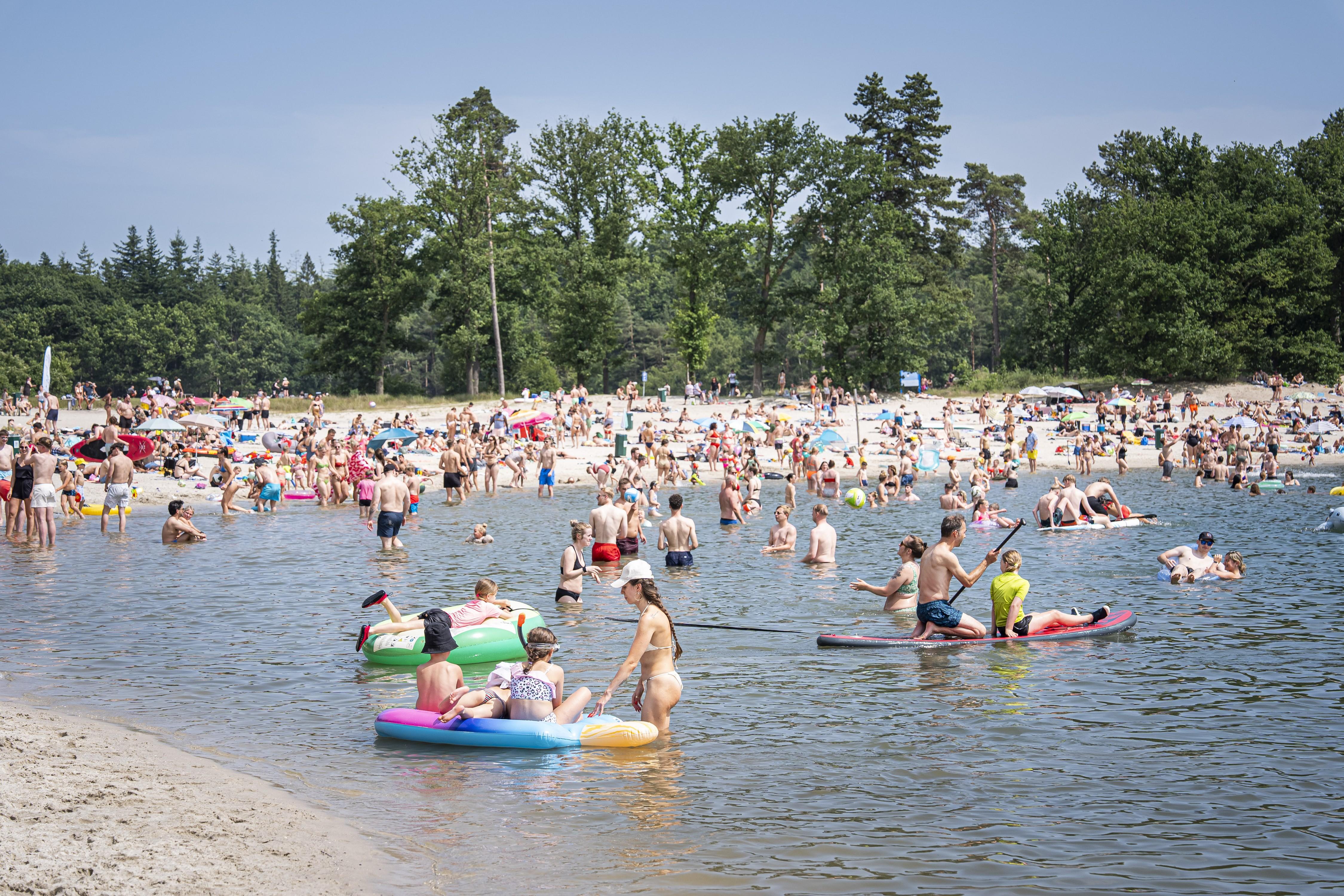LIVE | Hitte houdt aan: ook vandaag zomers tot tropisch warm