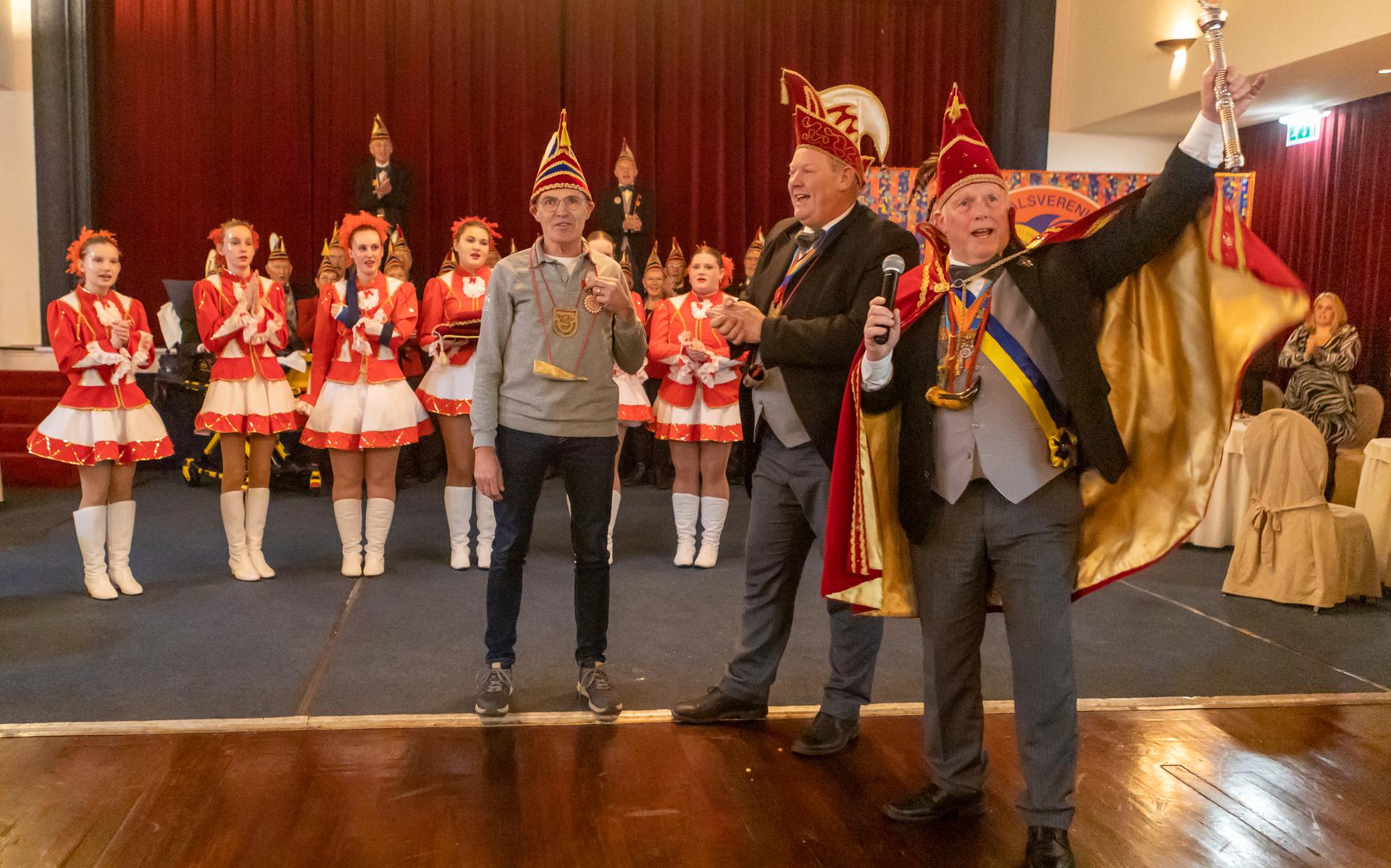 Henk Heller is de nieuwe Ridder in de orde van de Kloosterkoe van carnavalsvereniging De Kloosterwiekers in Ter Apel.