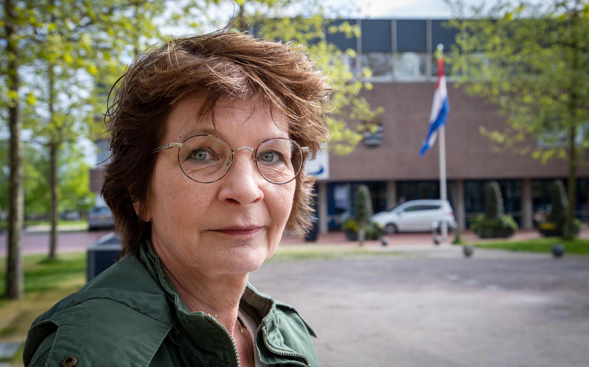 Maria Potze blikt terug op de komst van het AZC in Musselkanaal. Ze liet haar stem en die van andere ongeruste dorpsbewoners duidelijk horen in het gemeentehuis. 