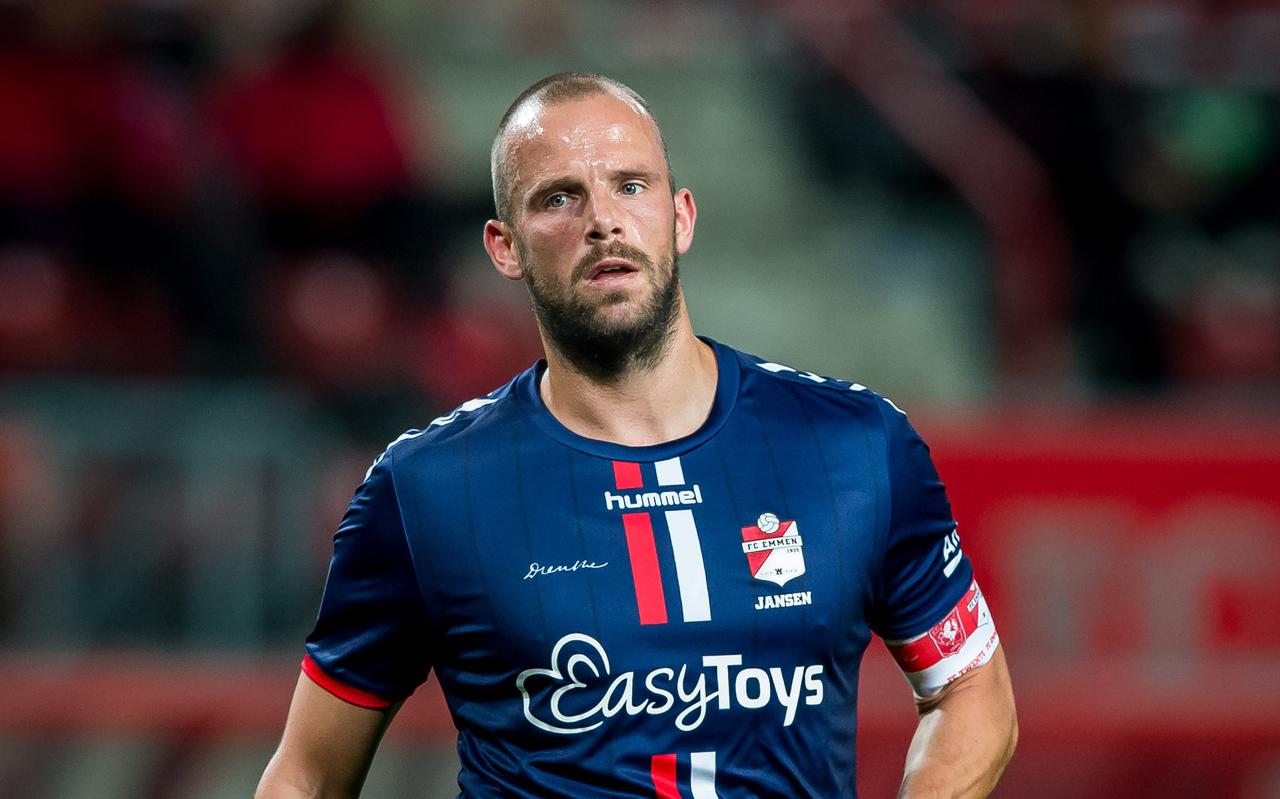 Anco Jansen in het shirt van FC Emmen.