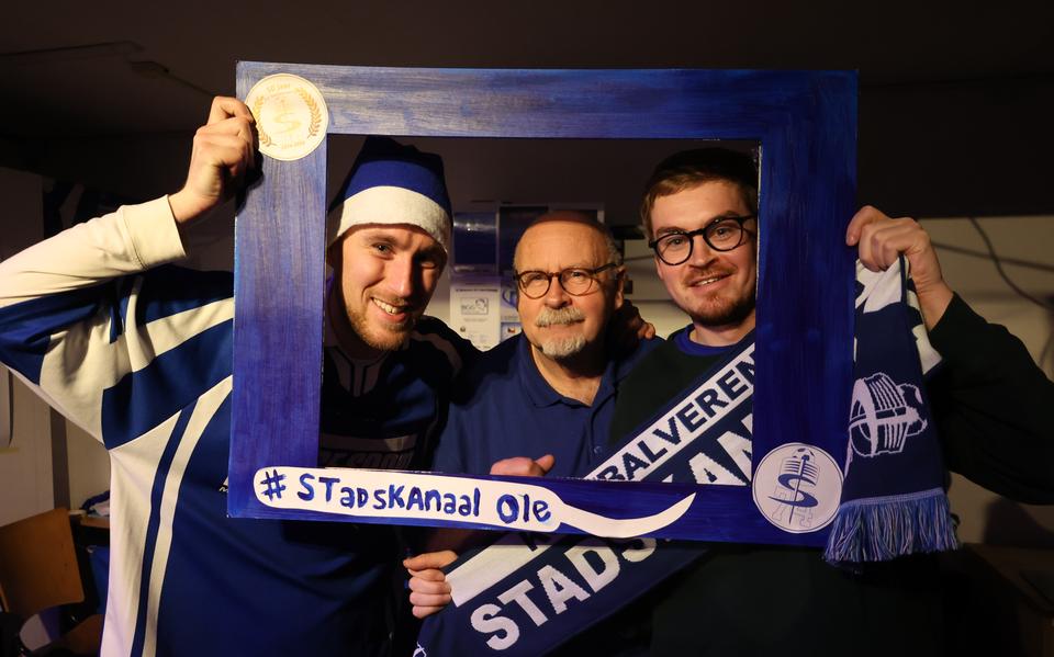 Atte van Haastrecht met de tweeling Jesper (links) en Kevin (rechts). 