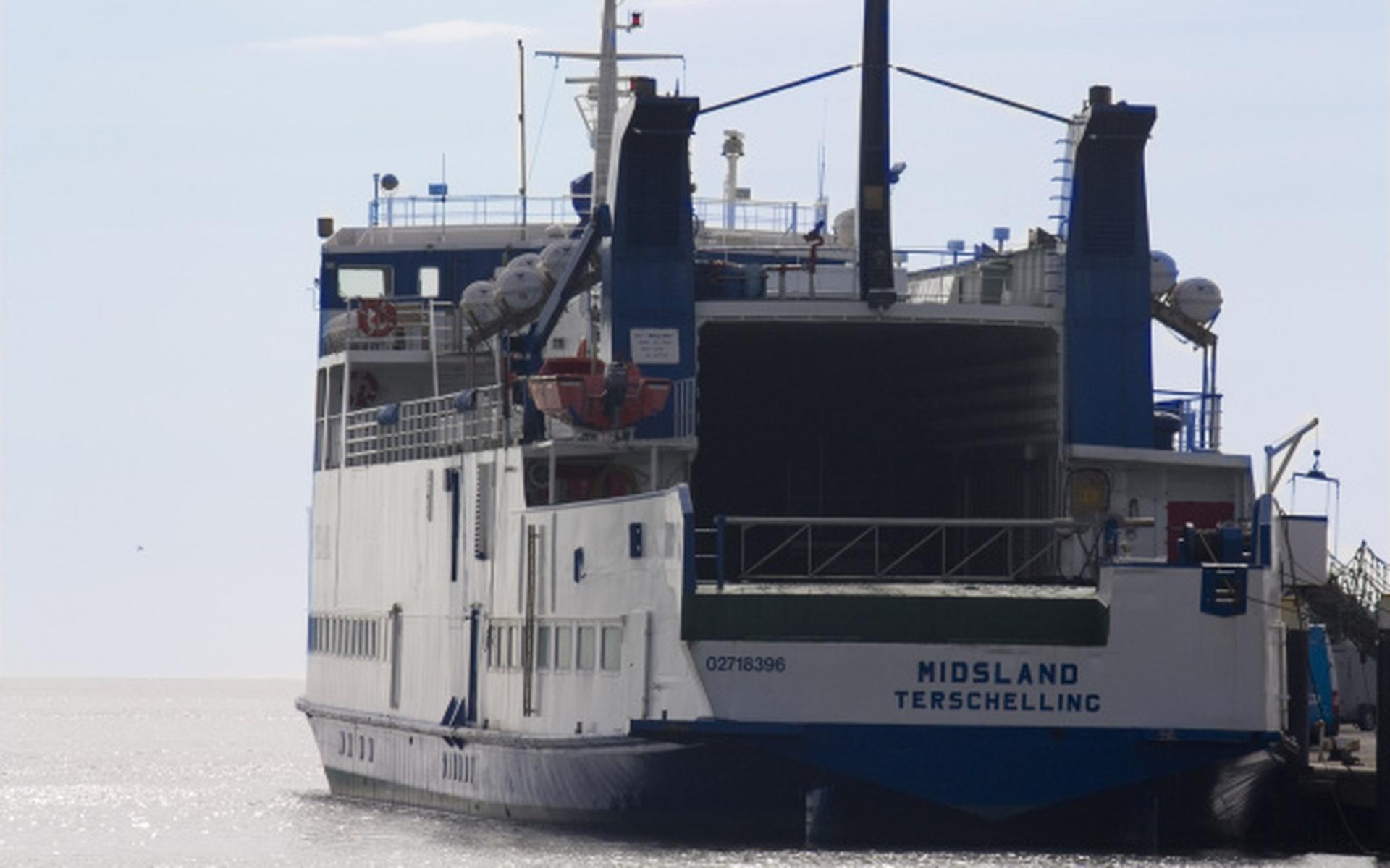 Hoogwater verwacht bij Terschelling: voertuigen kunnen boot niet af