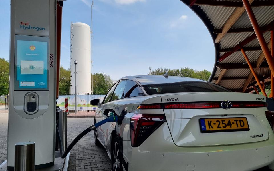 Wie een auto heeft die op waterstof rijdt kan nu ook terecht bij Green Planet in Pesse. Binnen 5 minuten is je tank vol.