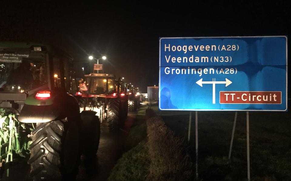 De trekkers vertrekken richting Nieuweschans en Zwartemeer vanaf het TT-circuit Assen